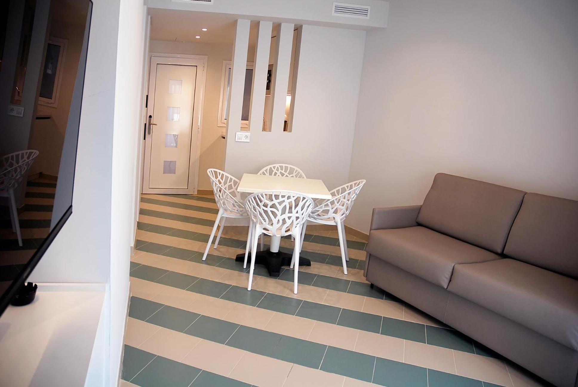 Apartamentos Sunway Arizona Sitges Luaran gambar