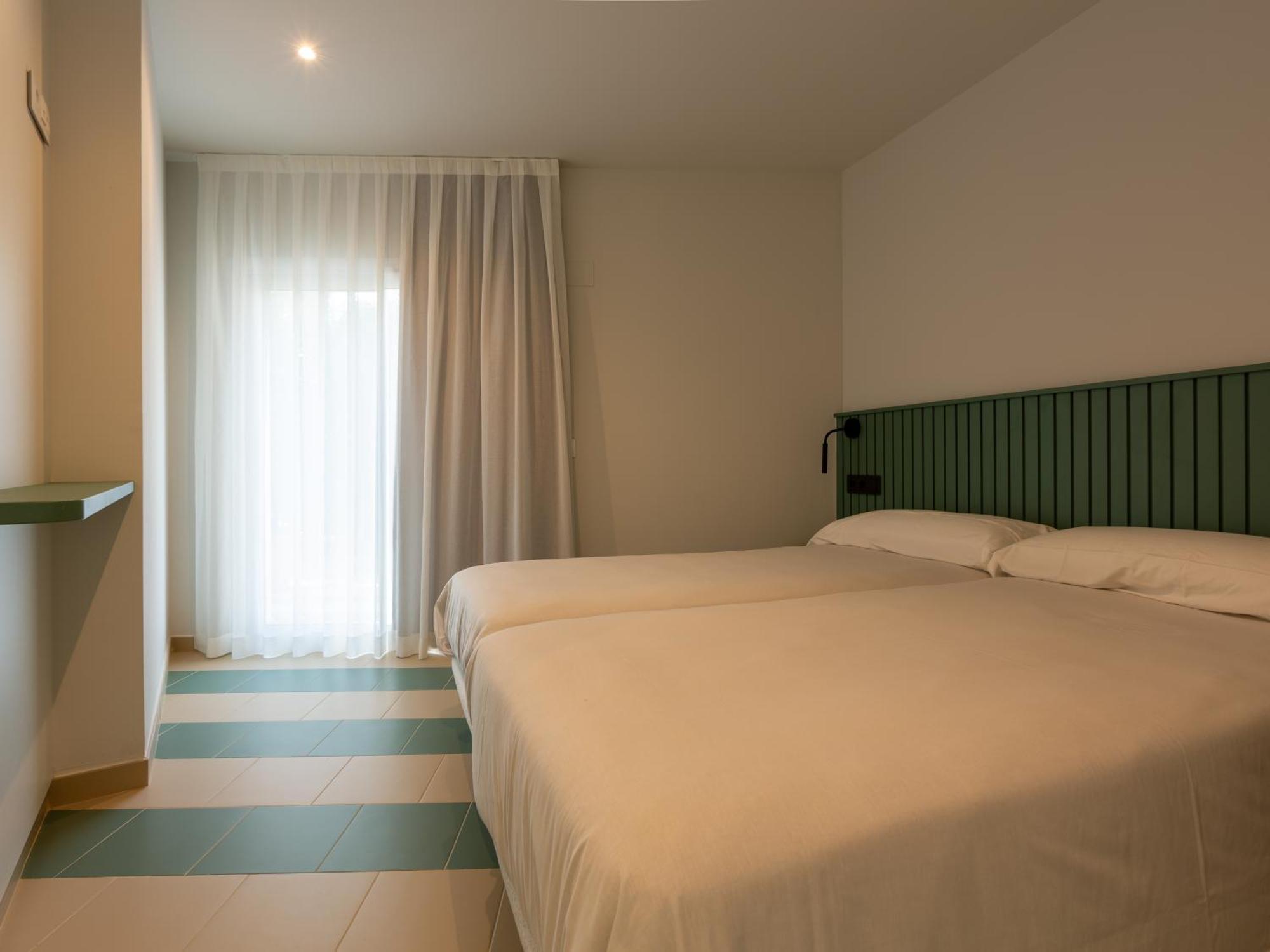 Apartamentos Sunway Arizona Sitges Luaran gambar