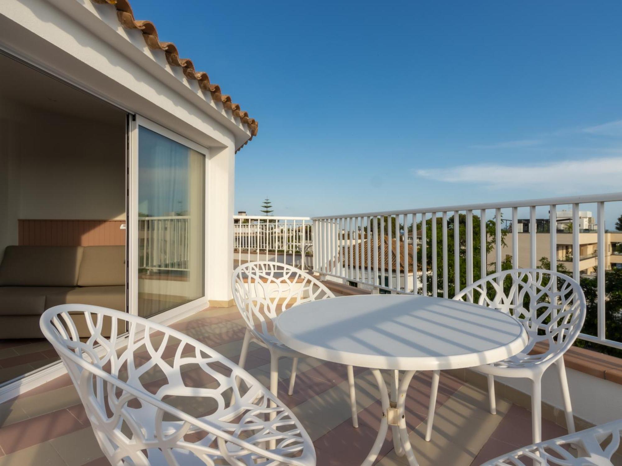 Apartamentos Sunway Arizona Sitges Luaran gambar