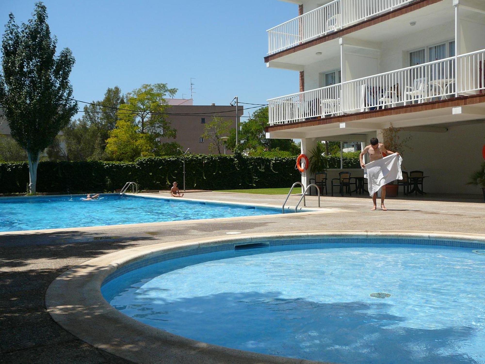 Apartamentos Sunway Arizona Sitges Luaran gambar